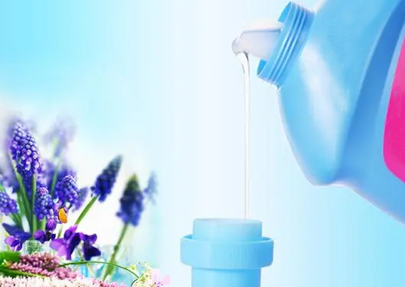 淺談怎麽選一(yī)瓶中意的(de)洗衣液